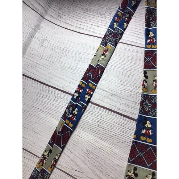 Disney Vintage Mickey Mouse Neck Tie - Picture 6 of 16